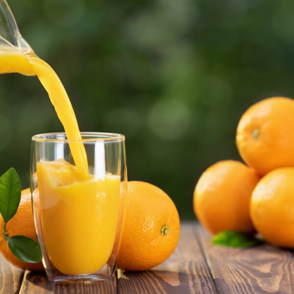 Esportazioni di succo d’arancia dal Brasile: ricavi record nonostante volumi minimi storici